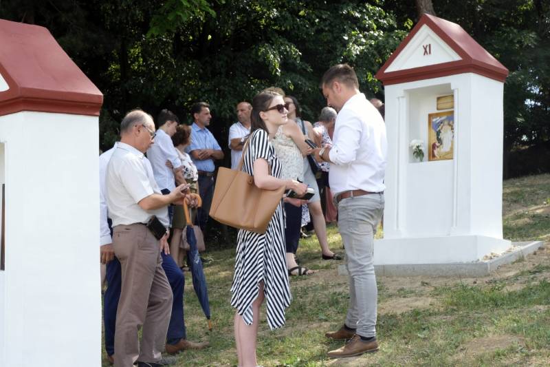 2021.06.30_Gödre felújított kálvária (8).JPG